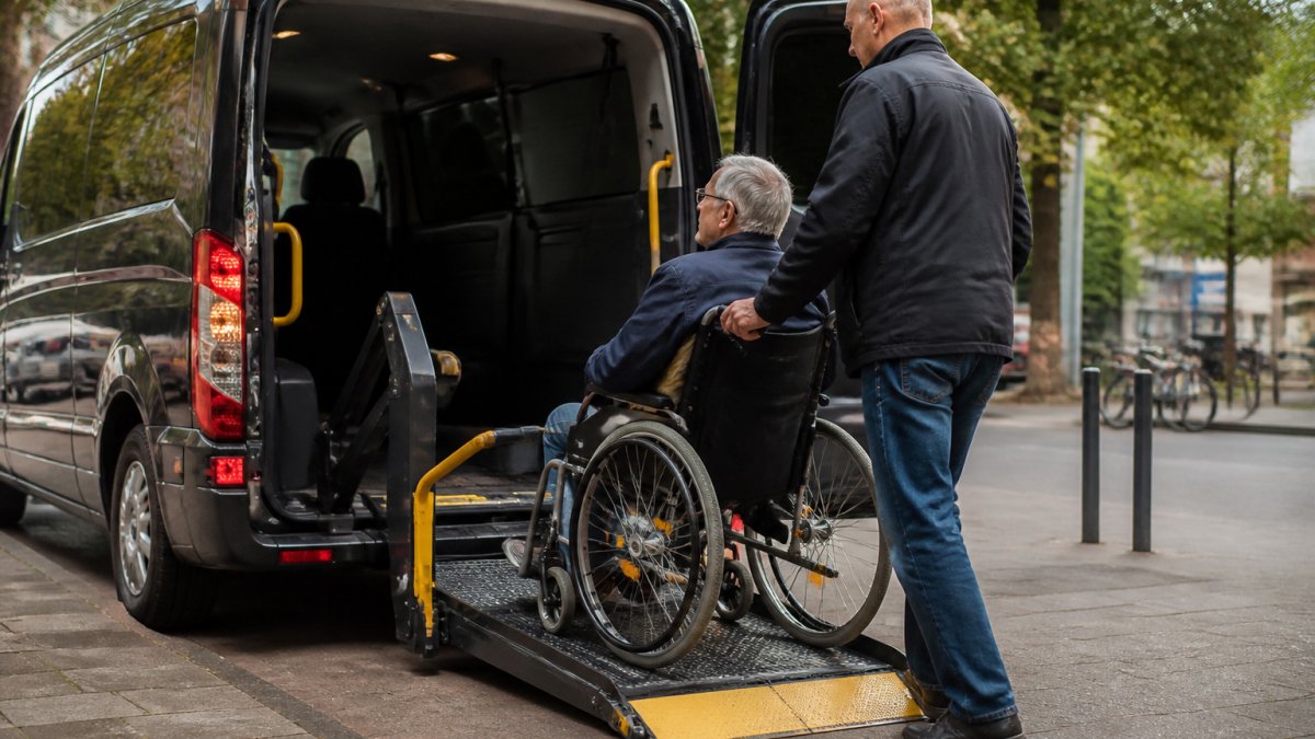 taxi-met-rolstoellift-in-utrecht-reserveren-1791676892-1